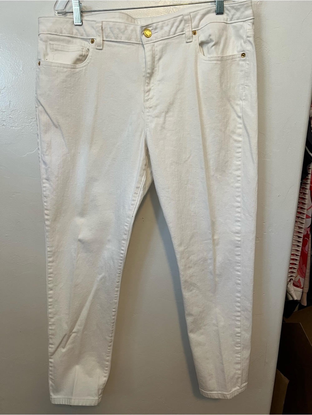 MICHAEL KORS Women’s White Denim Skinny Jeans with Gold Logo Size 14